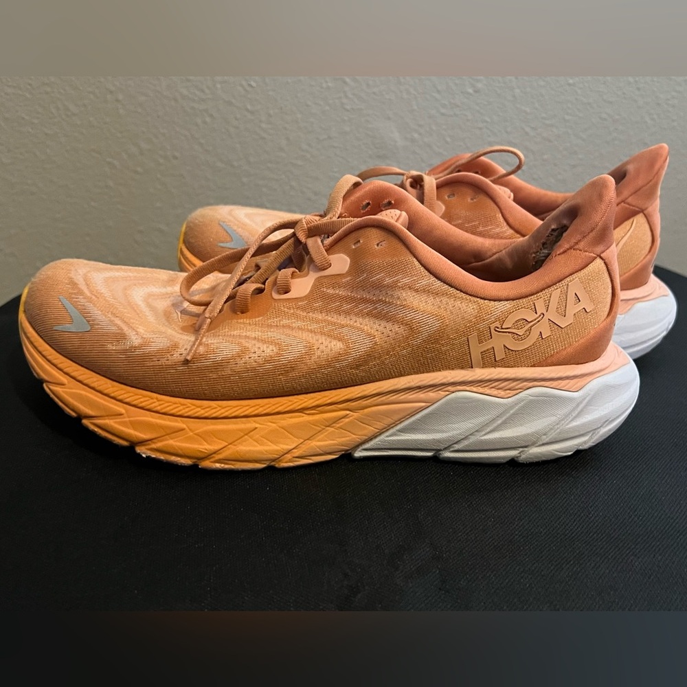 Hoka Women’s One Clifton 9